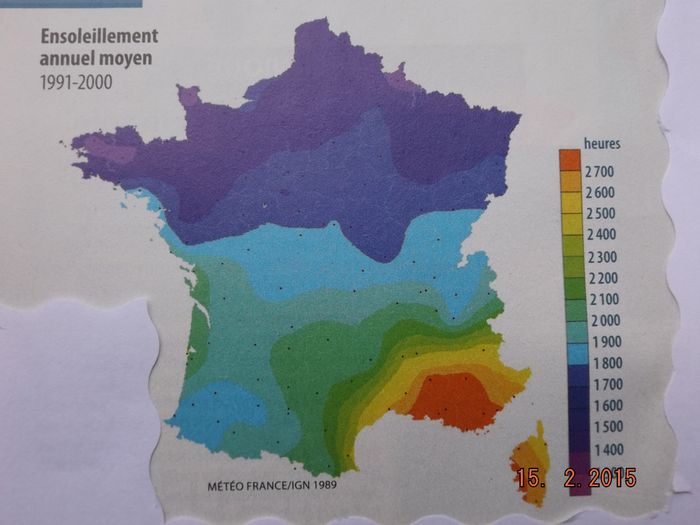 Sur cette carte mon écolieu ne bébéficie plus que de 2200 heures de soleil par an au lieu de 2500 sur ma carte de 1975. Ce qui accréditerait la thèse que les chemtrails avaient commencé bien plus tôt que ce qu'on dit, peut-être parce que c'était dans 
des proportions moindres et que l'augmentation s'est fait très lentement afin d'habituer les gens. Plus de détails dans ma pag e 